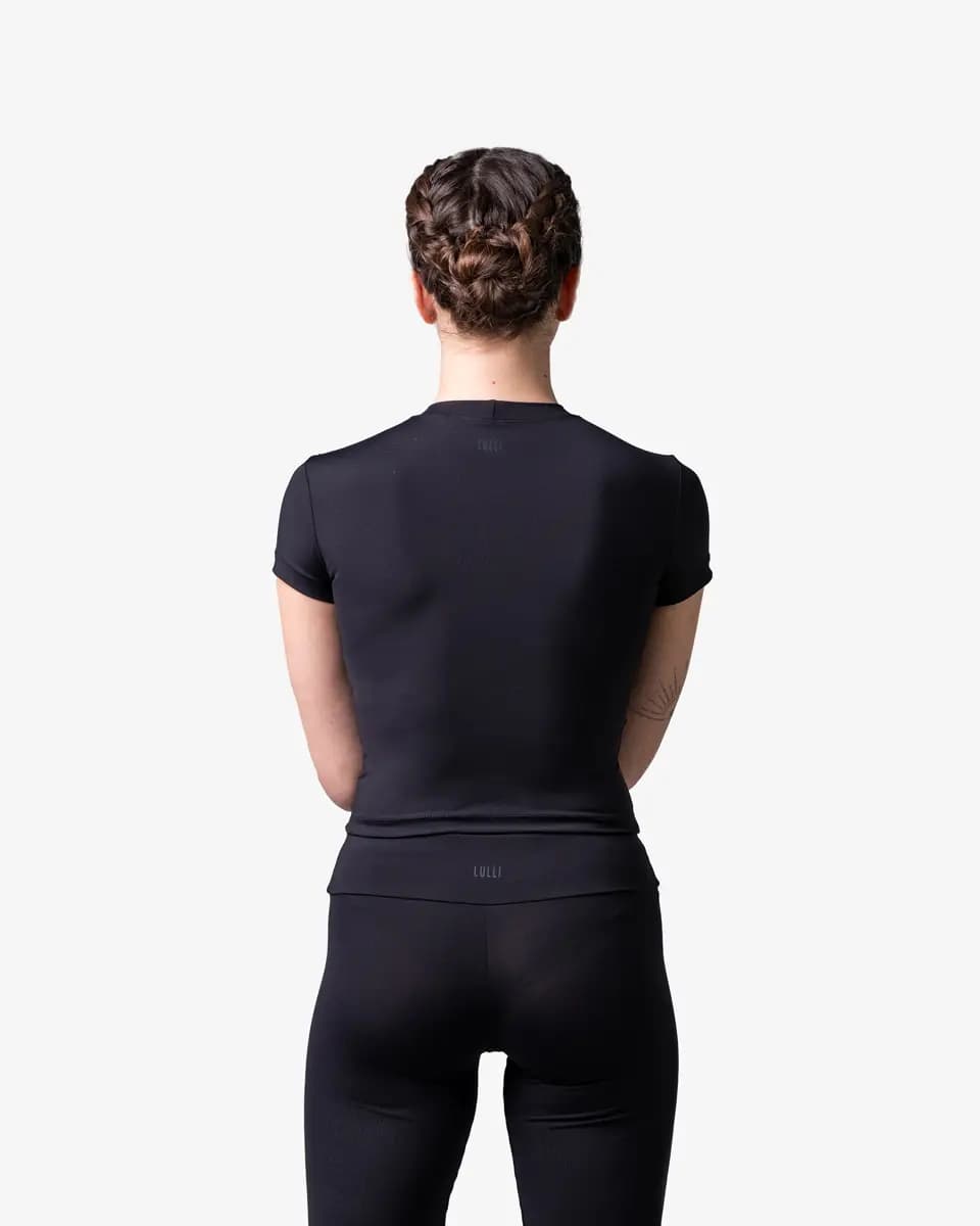 Tight Short Sleeve Dance T-shirt Briana